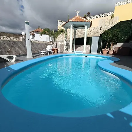 Villa Costa Adeje 阿德耶